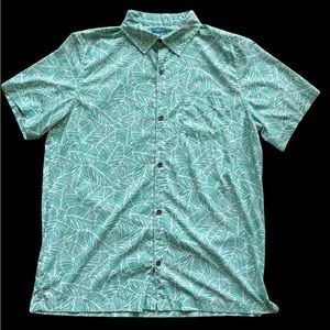 Caribbean Joe‎ Men’s Short Sleeve Button Down.